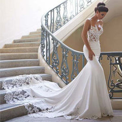 Vintage Lace Wedding Dress, Backless Wedding GownsBeautiful Women's Vintage Lace Wedding Dress, Backless Wedding Gowns